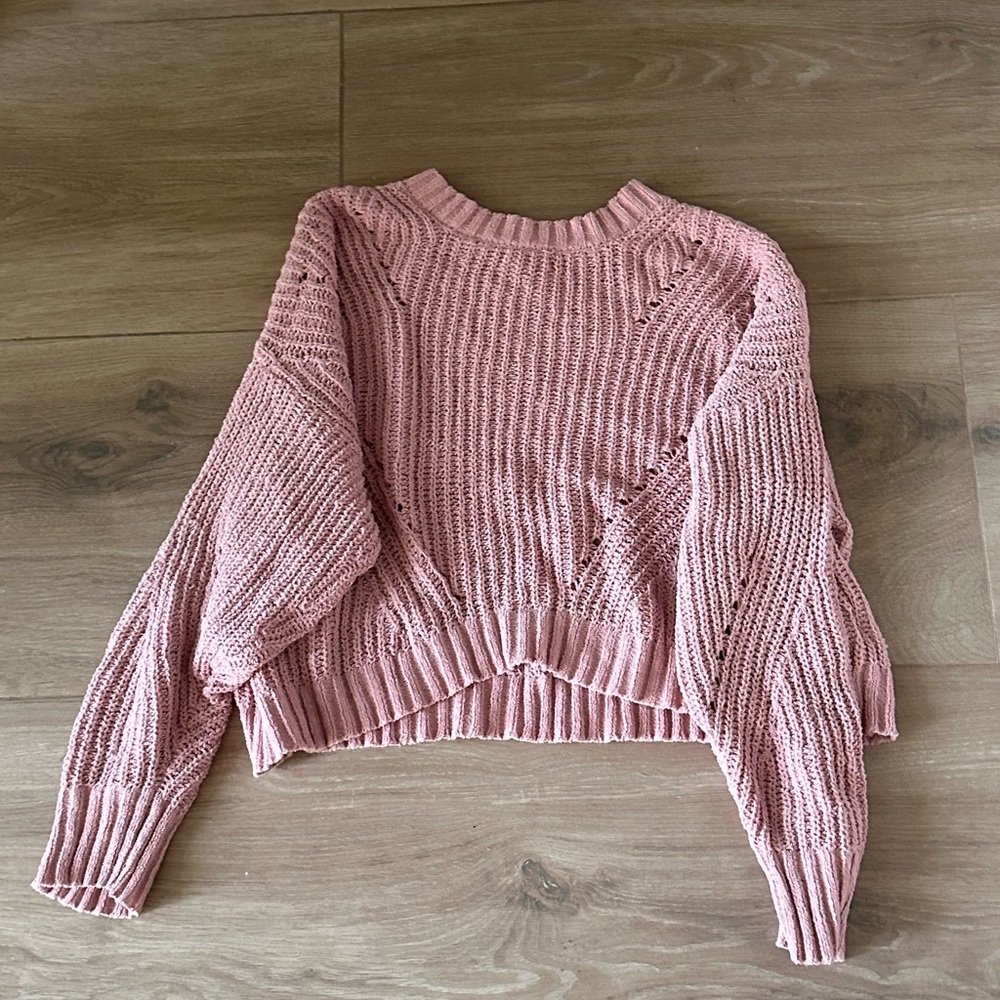 AMERICAN EAGLE Blush pink sweater